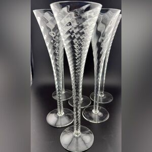 6 Crate & Barrel “Renoir” hollow stemmed champagne flutes. 6oz